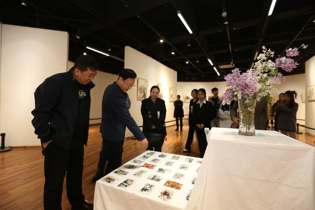 英国上市公司官网365展演系列之《静悟》色彩课程绘画作品展